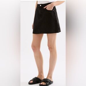 NEW Gianni Bini Classic Black Mini Skirt size 12 L Egyptian cotton